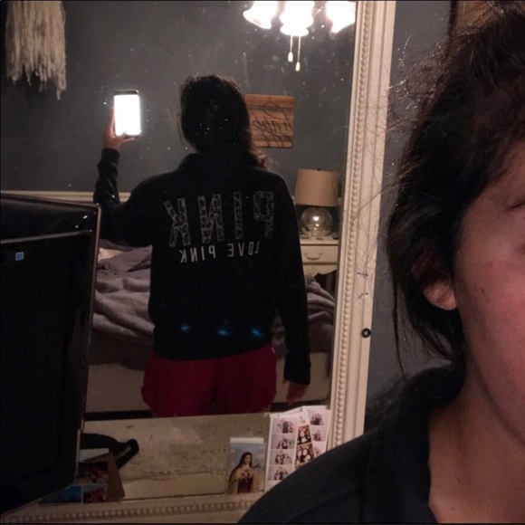 victoria secret black fleece from pink - Picture 3 of 4